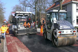 Primeur geluidsreducerende en reflecterende asfaltweg voor Overdinkel
